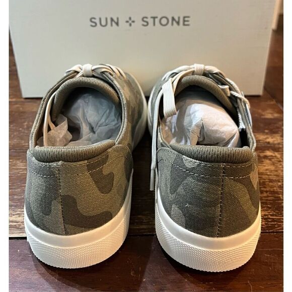 SUN STONE Green Camouflage Cushioned Kiva Round Toe Platform Athletic Sneakers - Picture 5 of 7